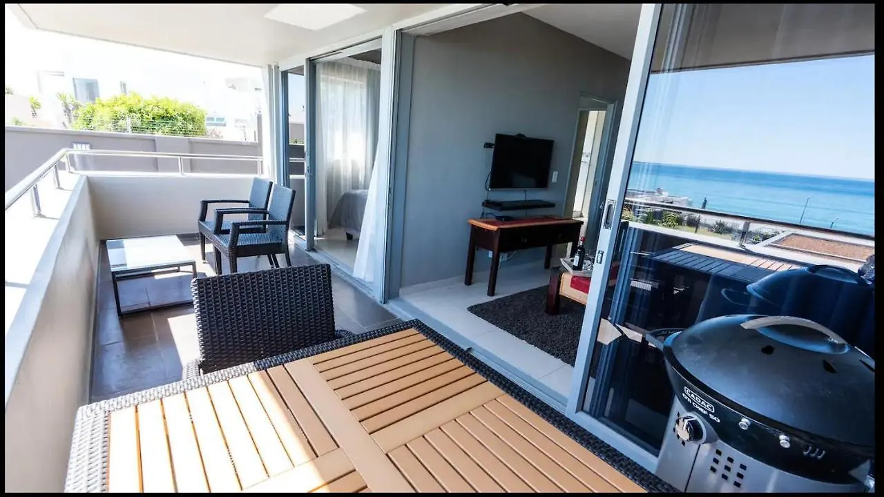Infinity Luxury Beachfront Apartment Bloubergstrand South Africa