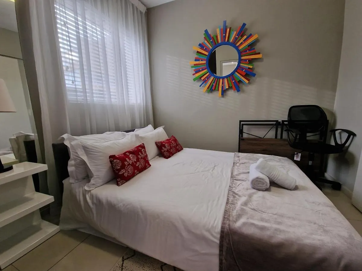 Infinity Luxury Beachfront Apartment Bloubergstrand South Africa